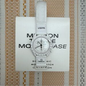 Swatch x Omega MoonSwatch Moonphase Mission: Full Moon